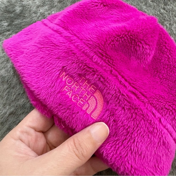 The North Face Beanie - Picture 6 of 14